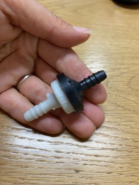 VAKUM CEK VALF HAVA POMPASI 058905291K