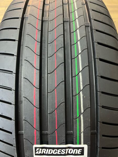 215/65R16 BRIDGESTONE TURANZA 6 ENLITEN EV READY ELD 98H A/B/69